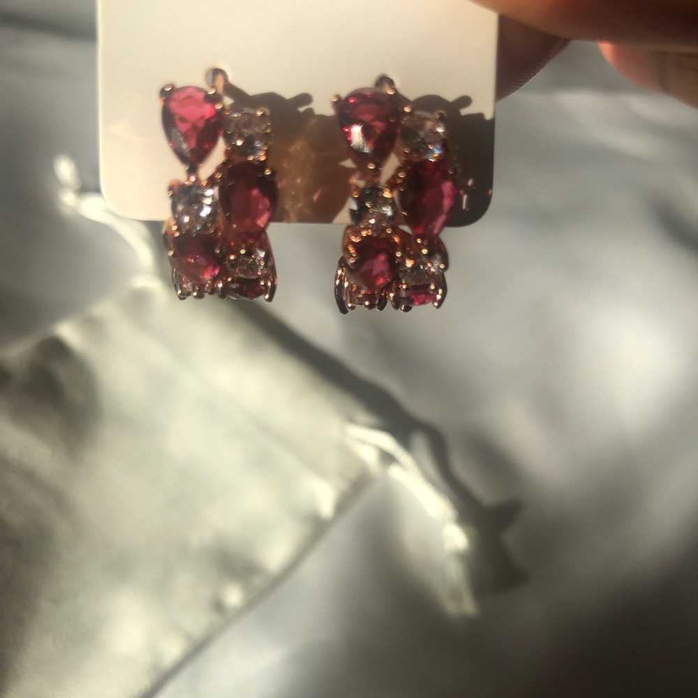Mrs. Ruby Red - Picture 2 of 2